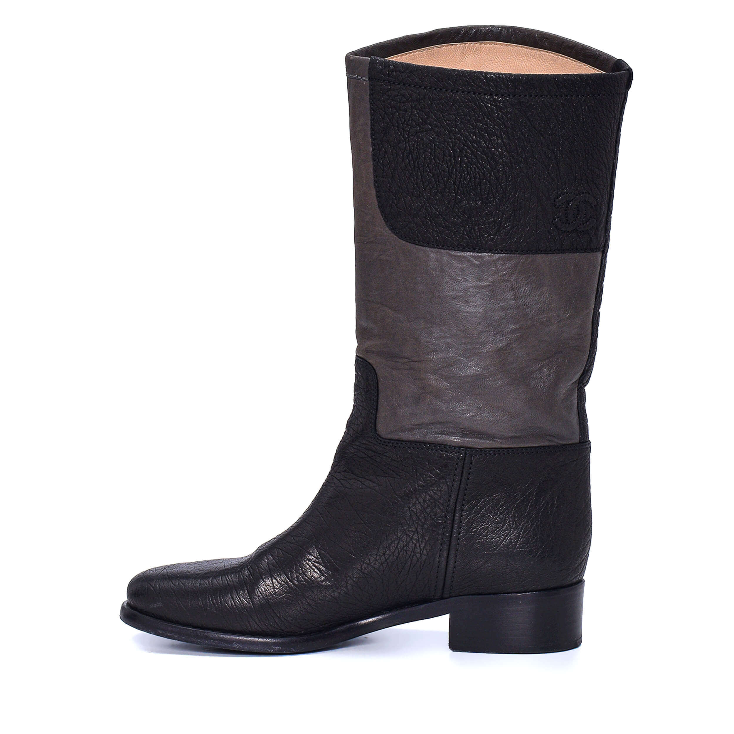 Chanel - Black&Anthracite Distressed Leather Boots